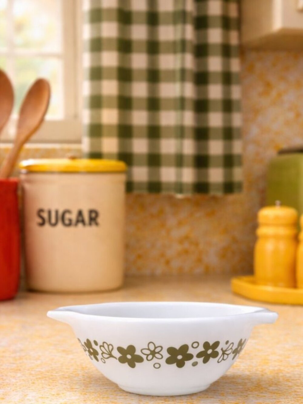 Pyrex #441 crazy daisy